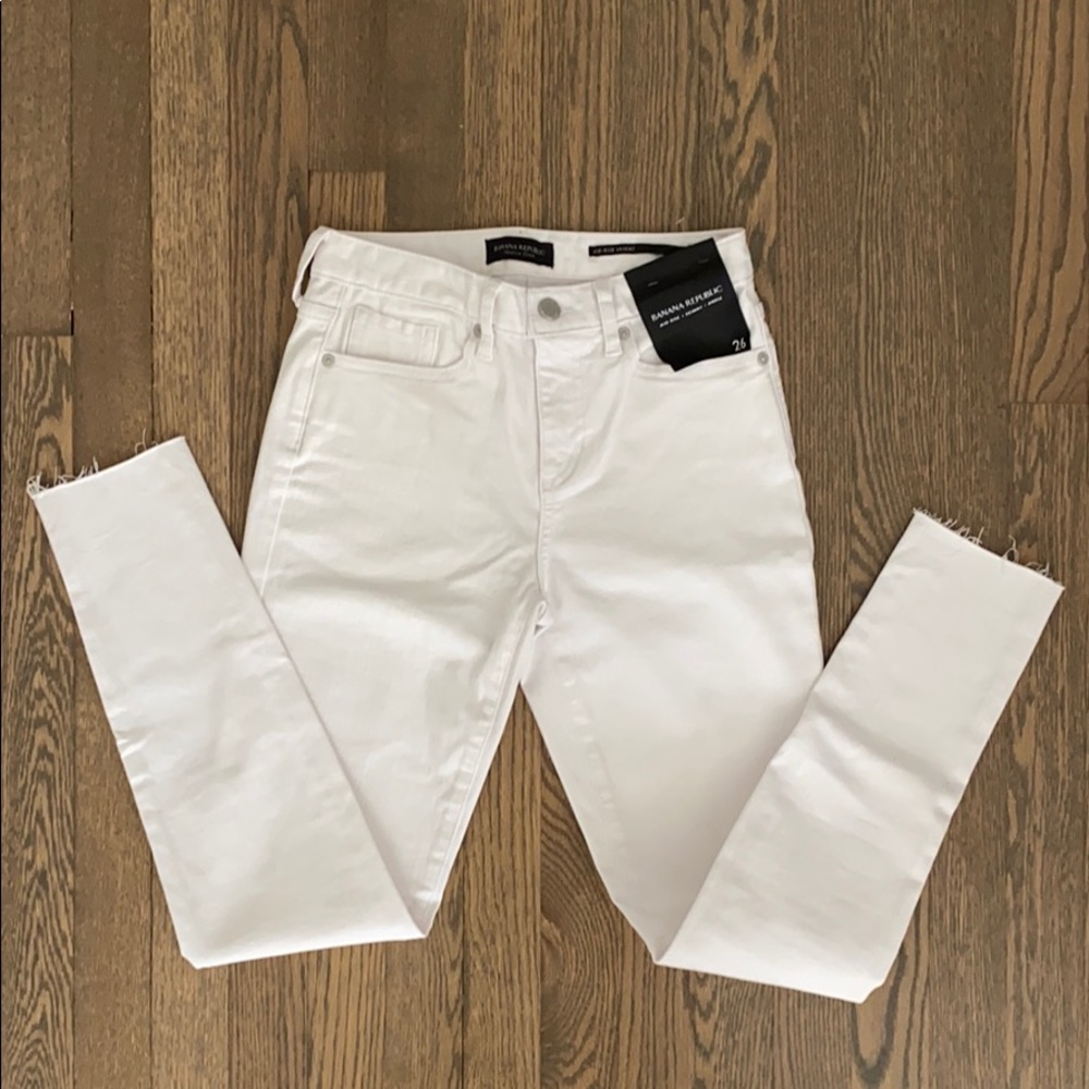 Banana Republic Mid Rise Skinny Ankle White Denim